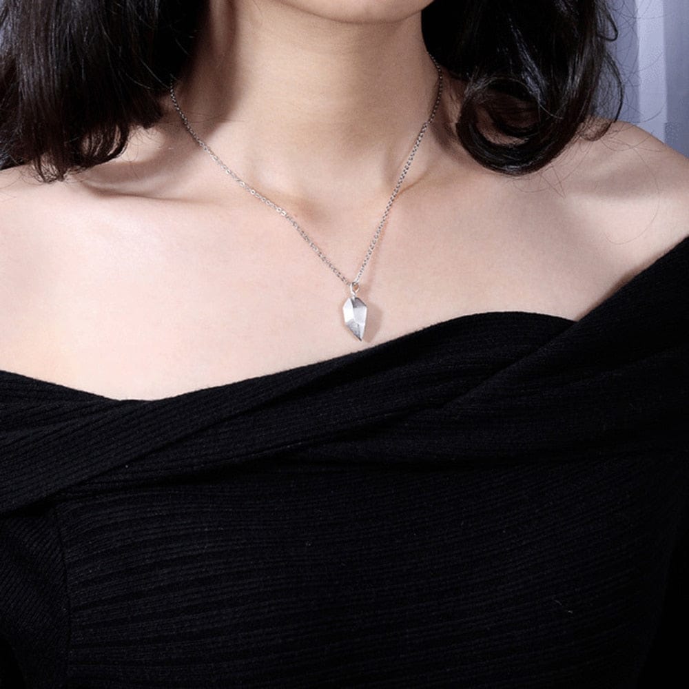 Magnetic Heart-Shaped Necklace | Daughter/Mom, Granddaughter/Grandma, Wife/Husband, Soulmate/Soulmate